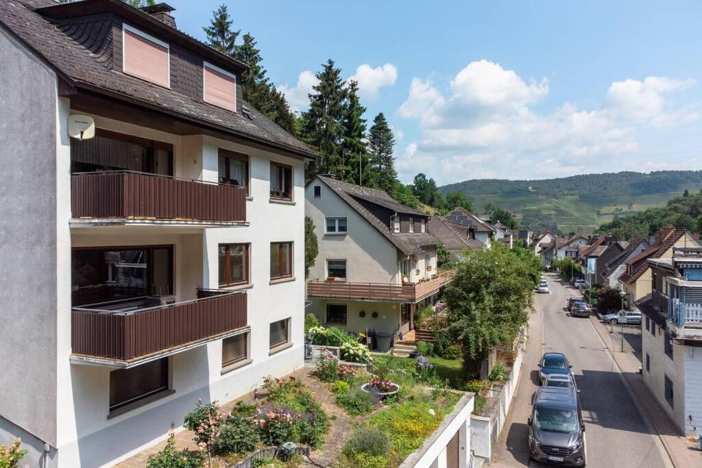 Rheintal-Ferien - 90 Qm Ferienwohnung Mit Wine & Style - Dein Urlaub Am Rhein Niederheimbach Ngoại thất bức ảnh